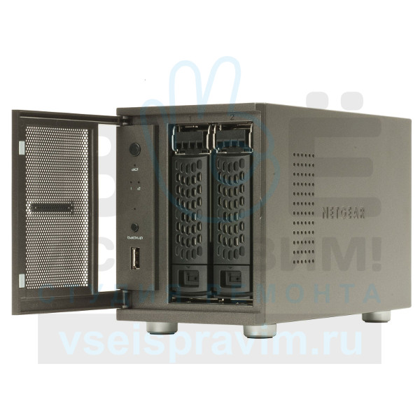 Сетевой накопитель NETGEAR ReadyNAS Duo v2 с открытой передней дверцей Вставить жесткий диск в сетевое хранилище просто — достаточно открыть крышку на передней панели и закрепить диск в специальной кассете